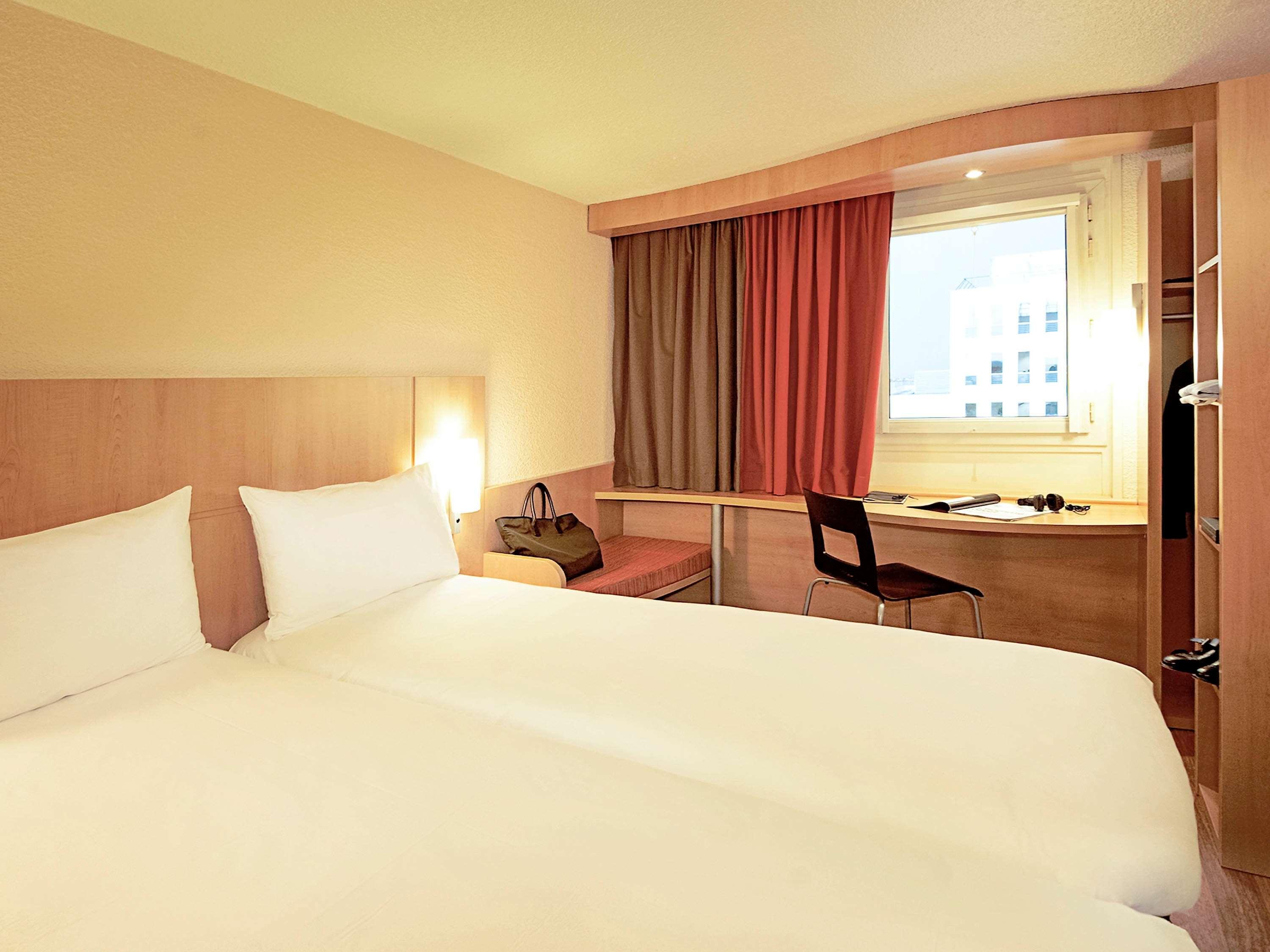 Ibis Bristol Temple Meads Hotel Exterior foto