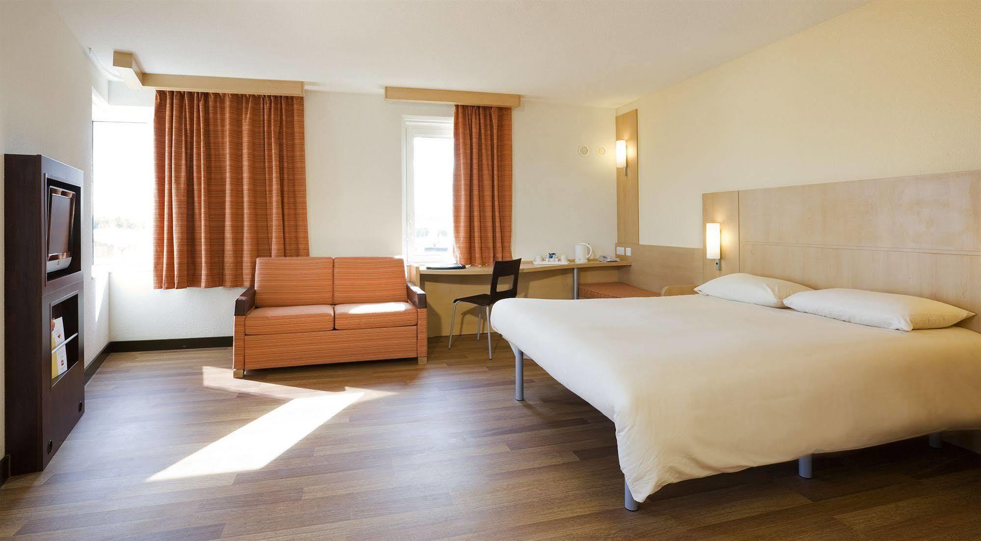 Ibis Bristol Temple Meads Hotel Exterior foto